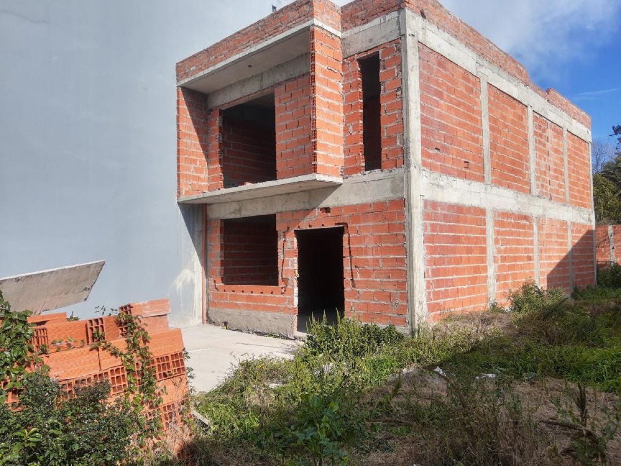 Lote de 385m2 + construccion  - Villa Bosch