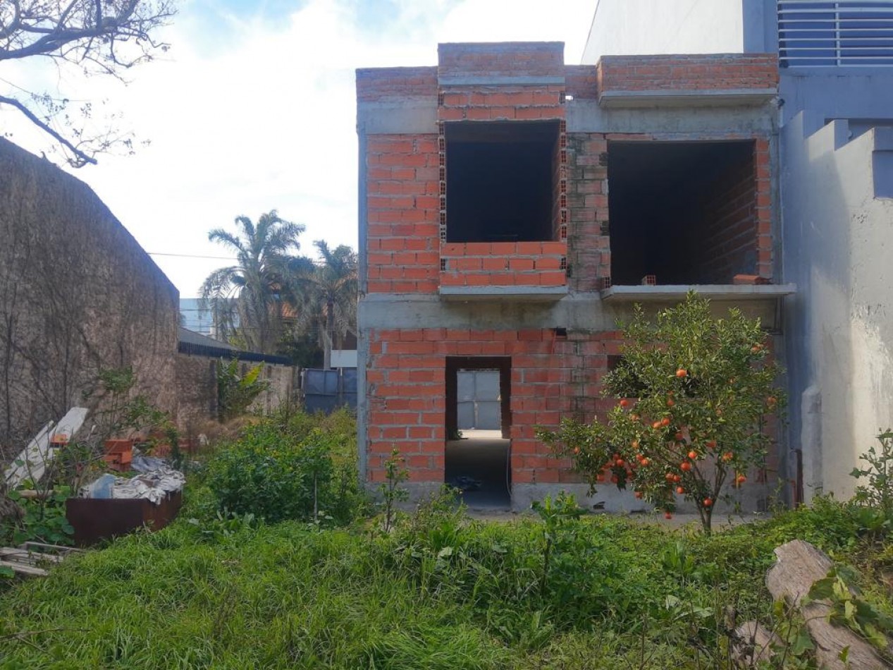 Lote de 385m2 + construccion  - Villa Bosch