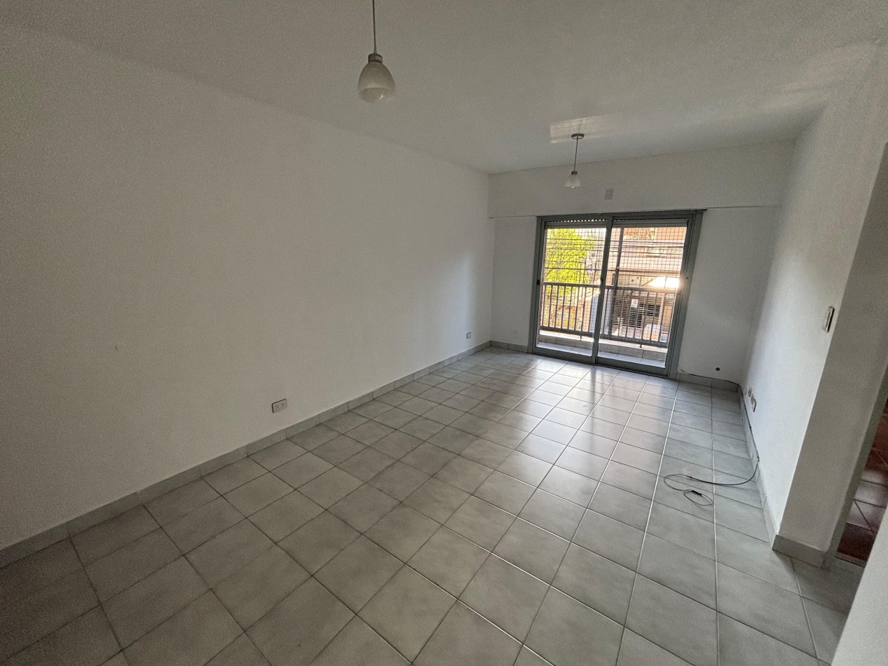 Departamento 2 ambientes en alquiler - San Martin centro
