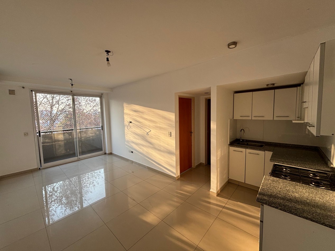 Excelente departamento de 2 ambientes - San Andres