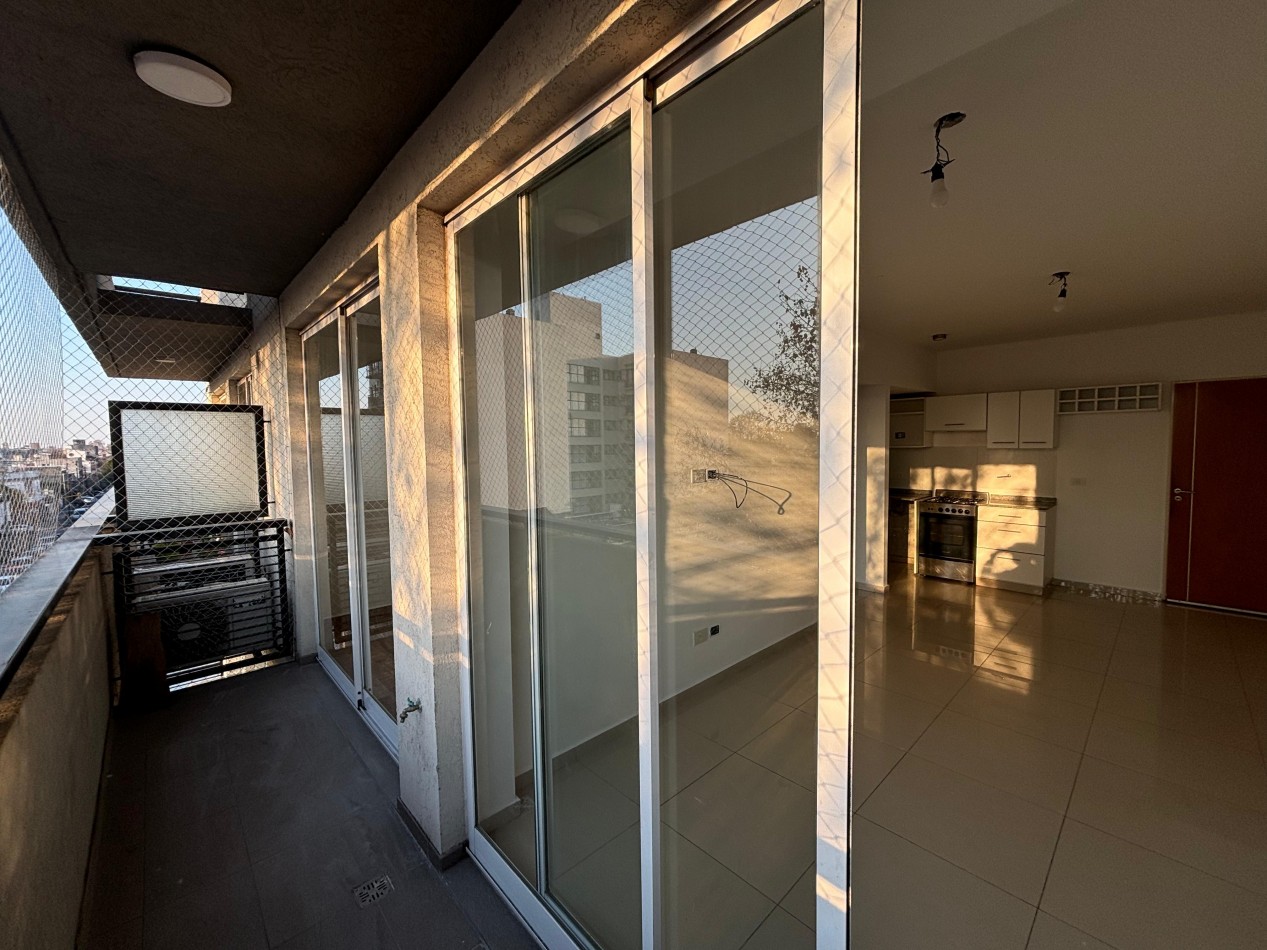 Excelente departamento de 2 ambientes - San Andres