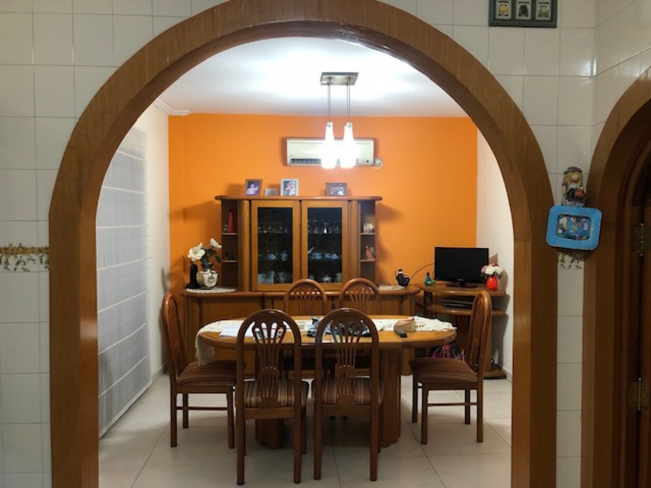 Casa 6 Ambientes - San Andres - Zona Agustiniano.