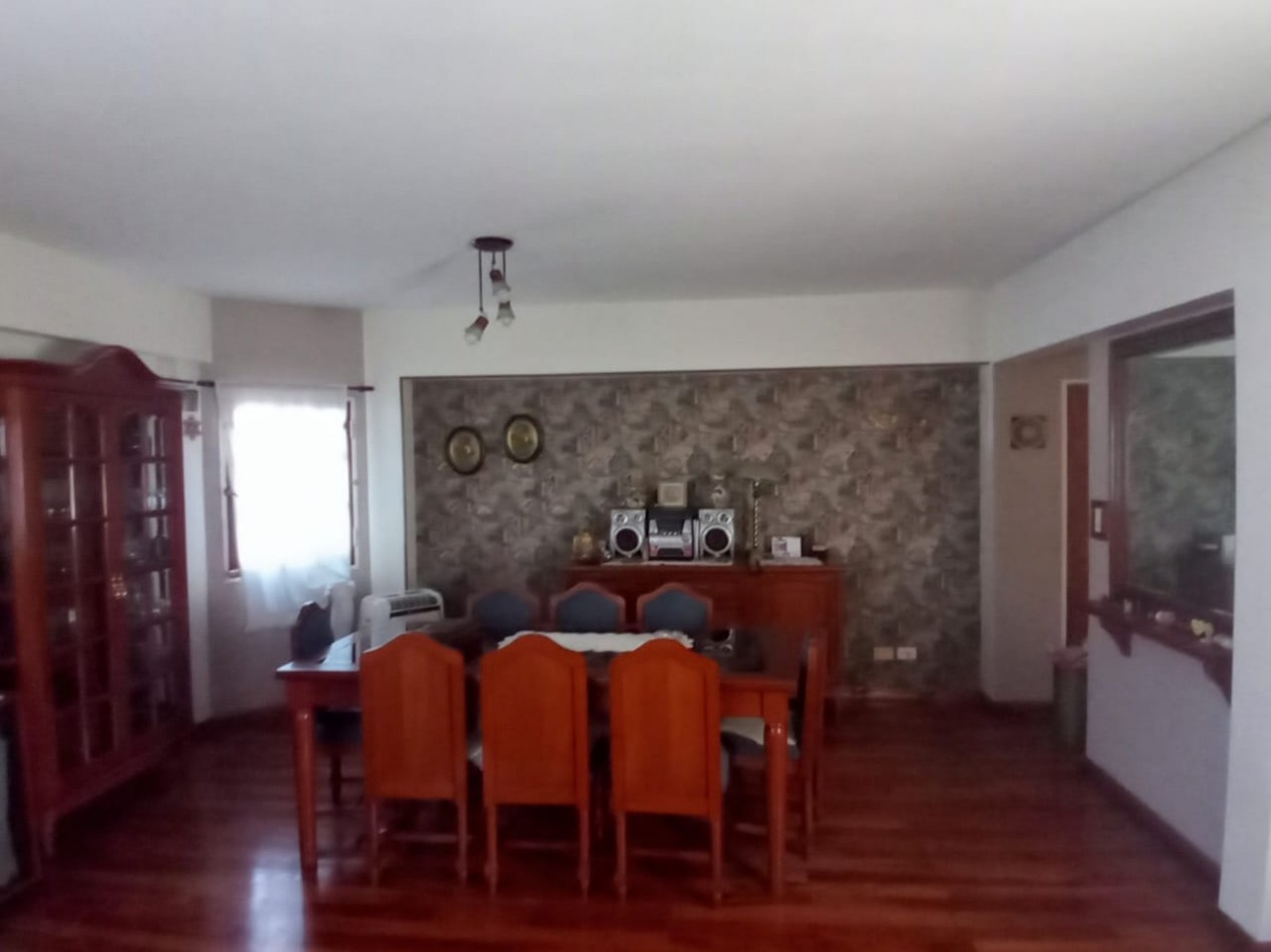 Duplex 5 ambientes - Centro Ballester