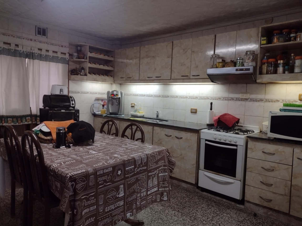 Casa de 5 Ambientes - Villa Ballester