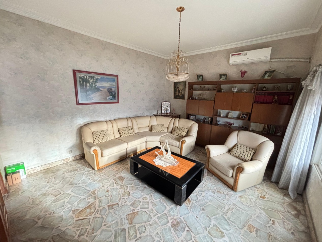Casa 5 ambientes - Villa Ballester