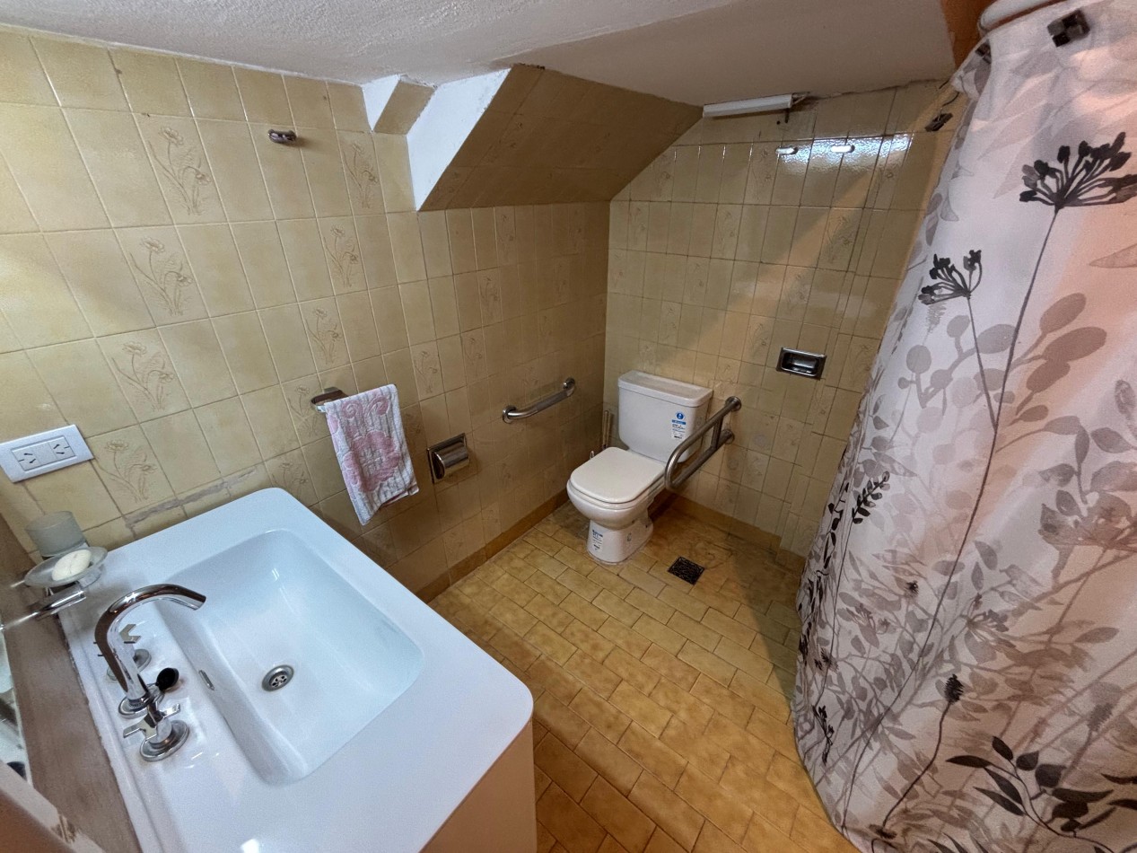 Casa 5 ambientes - Villa Ballester