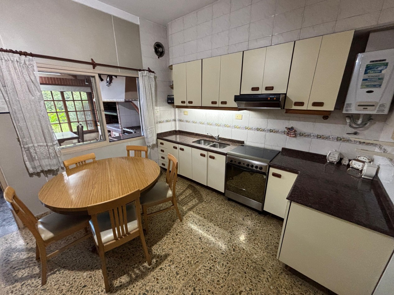 Casa 5 ambientes - Villa Ballester