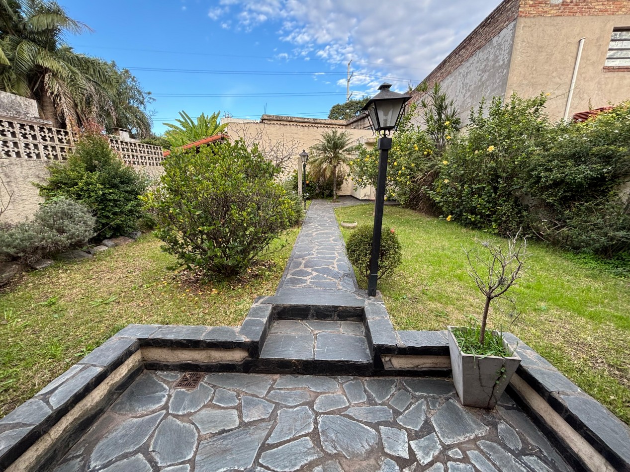 Casa 5 ambientes - Villa Ballester
