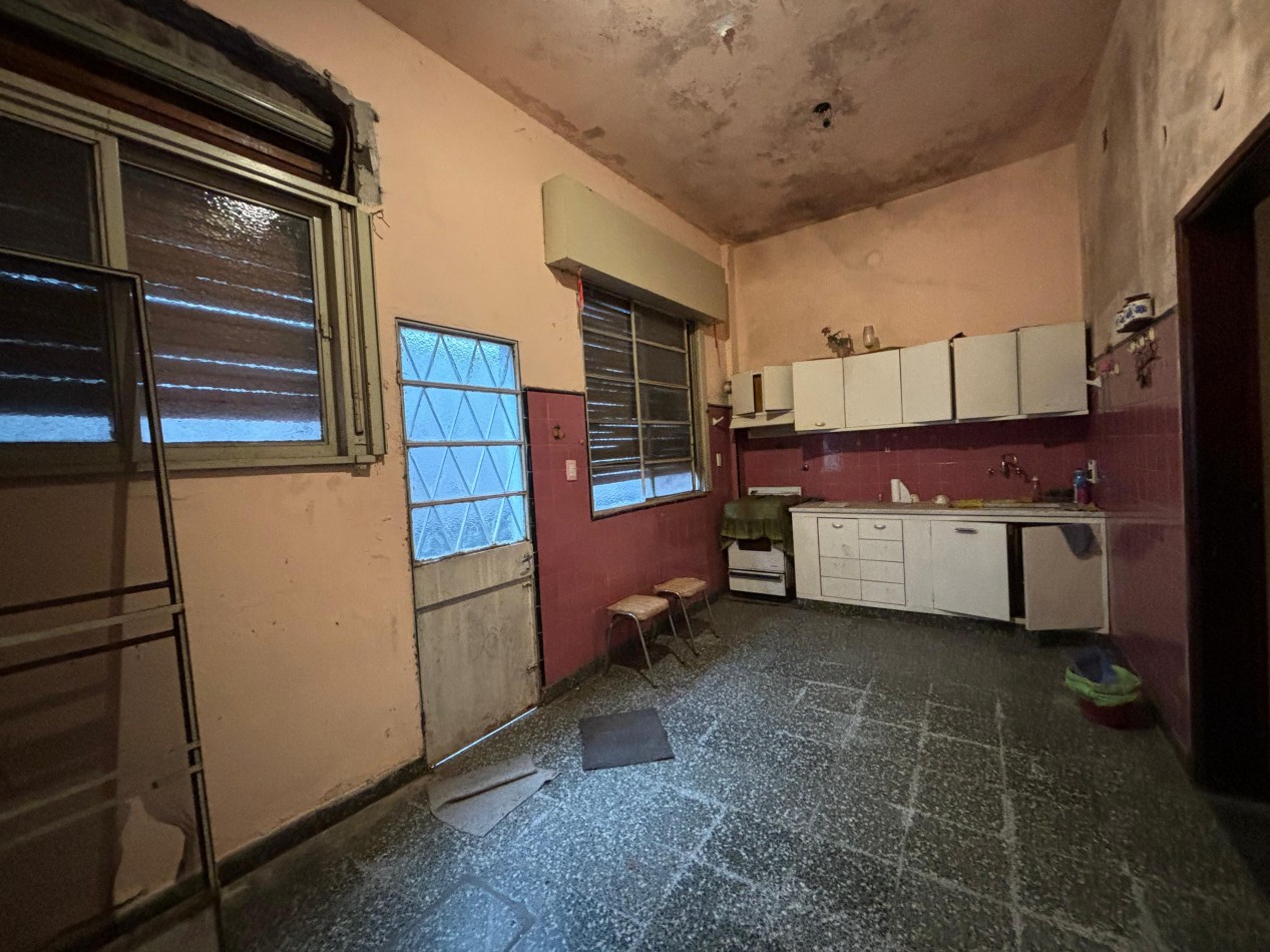 Casa 5 Ambientes + Local - San Andres