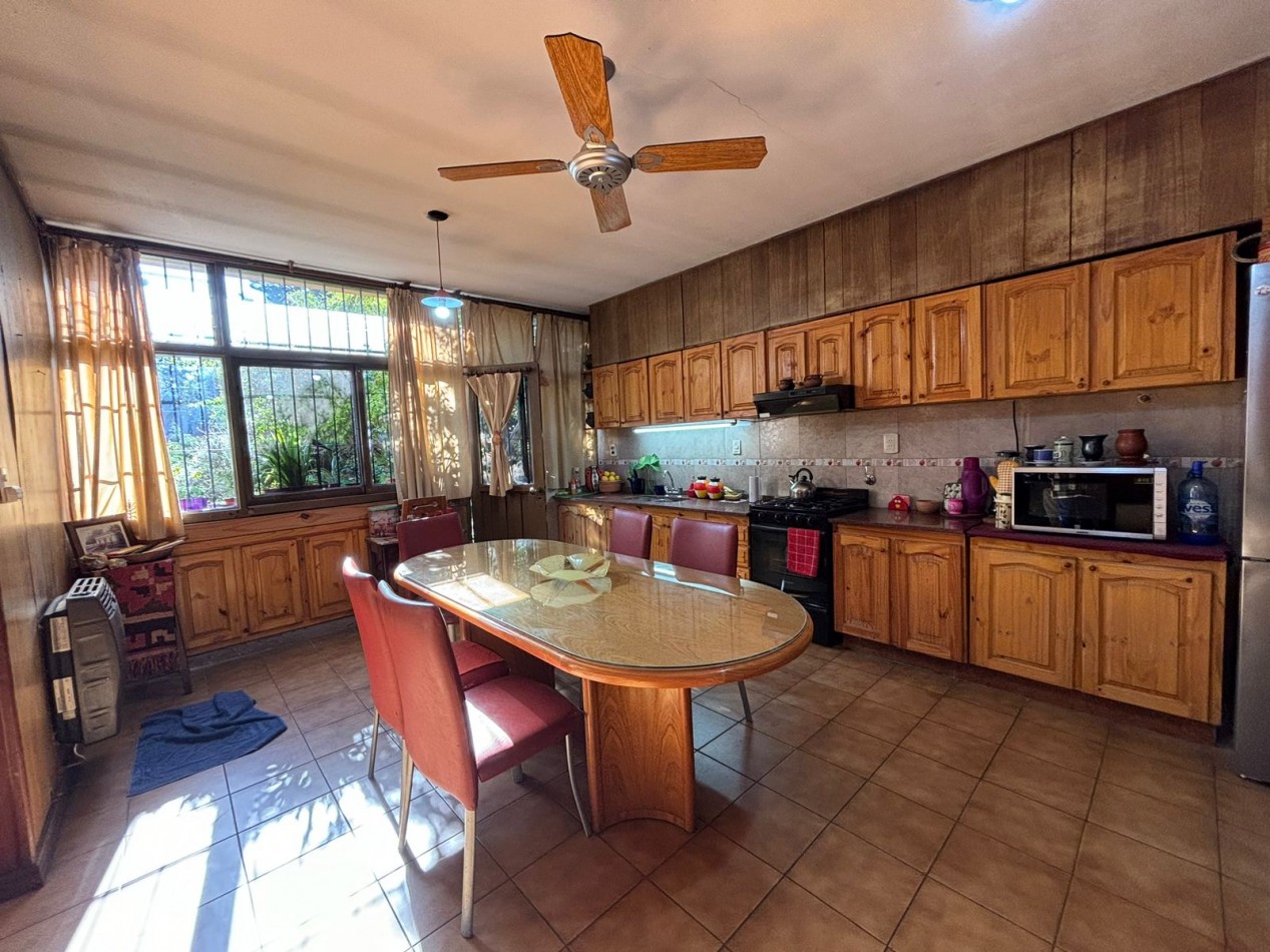 Importante casa en venta - Loma Hermosa