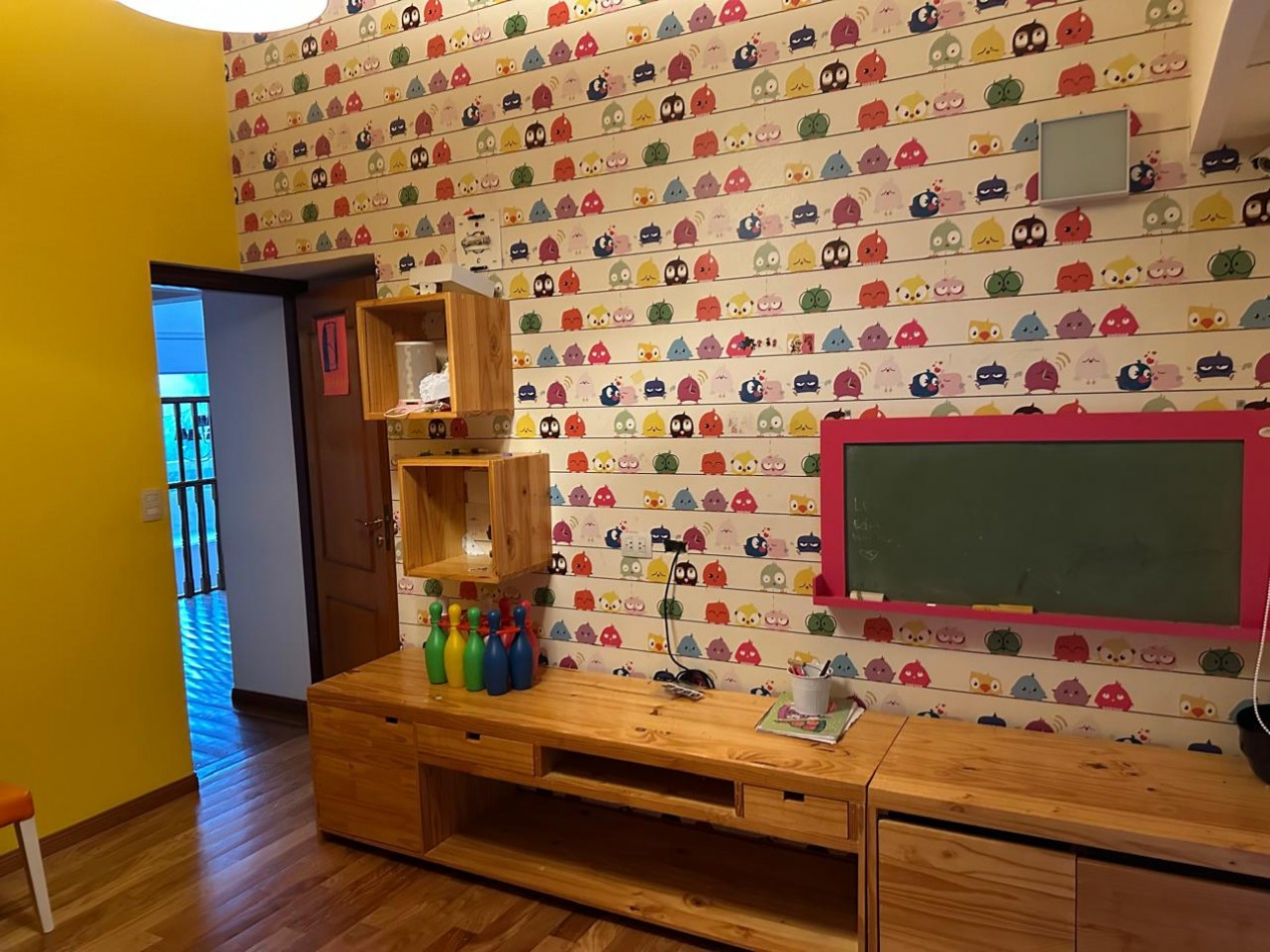 HERMOSA CASA DE 6 AMBIENTES - VICENTE LOPEZ