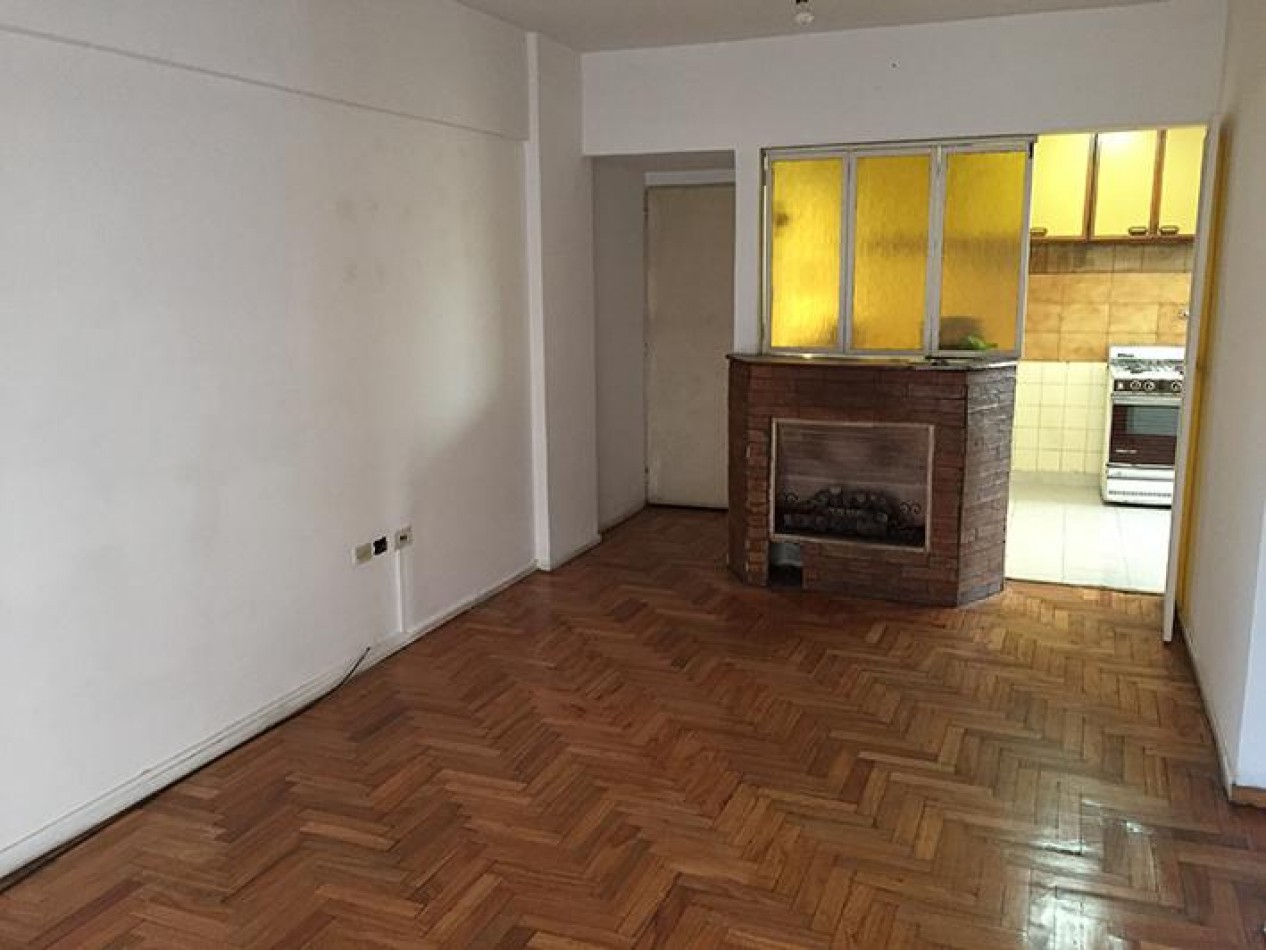 Departamento de 4 ambientes con cochera en alquiler - San Martin centro