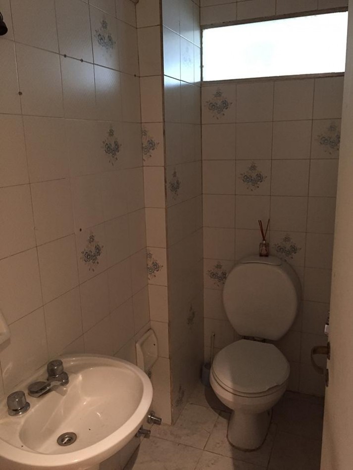 Departamento de 4 ambientes con cochera en alquiler - San Martin centro
