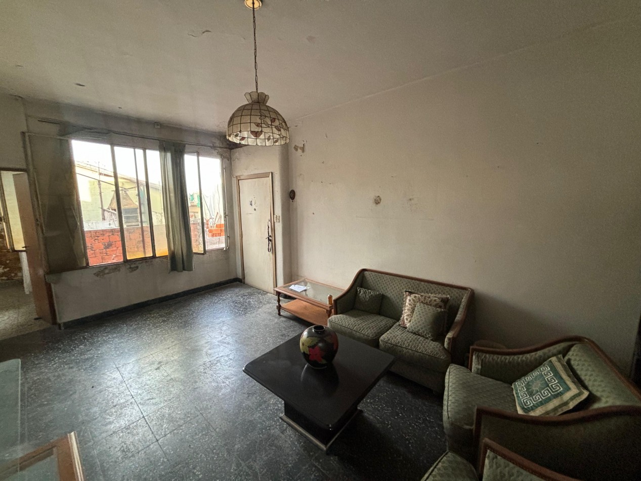 PH de 4 ambientes a reciclar en venta - Villa Maipu