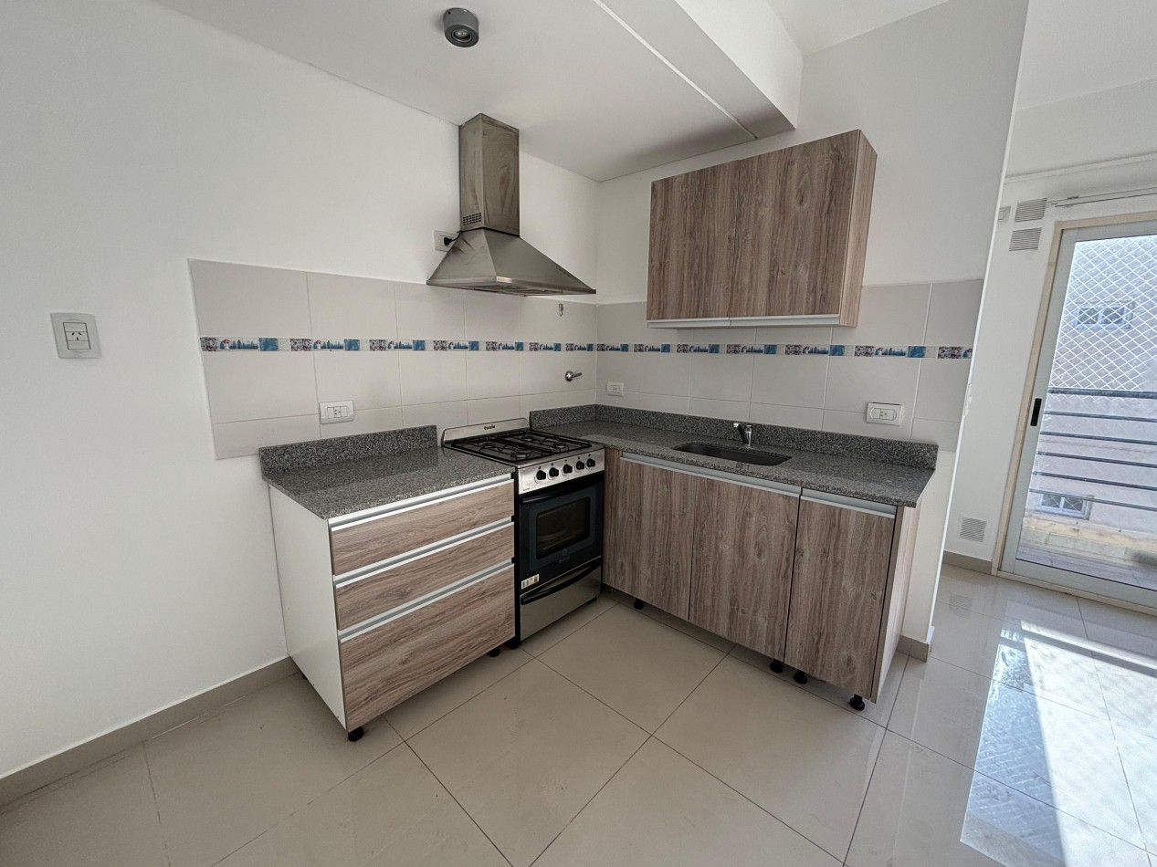 Hermoso departamento de 2 ambientes en alquiler - San Martin