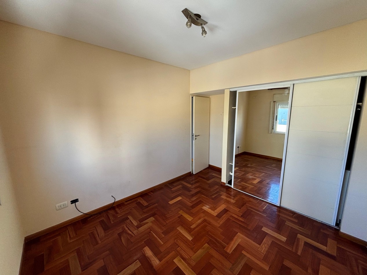 Departamento de 2 ambientes en venta - San Martin centro