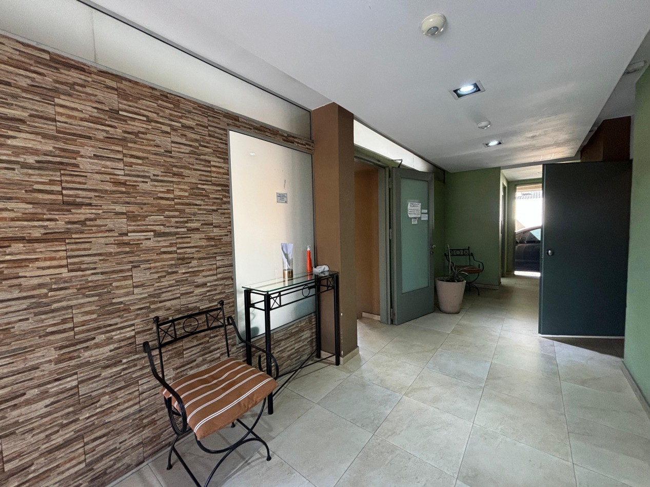Departamento de 2 ambientes en venta - San Martin centro