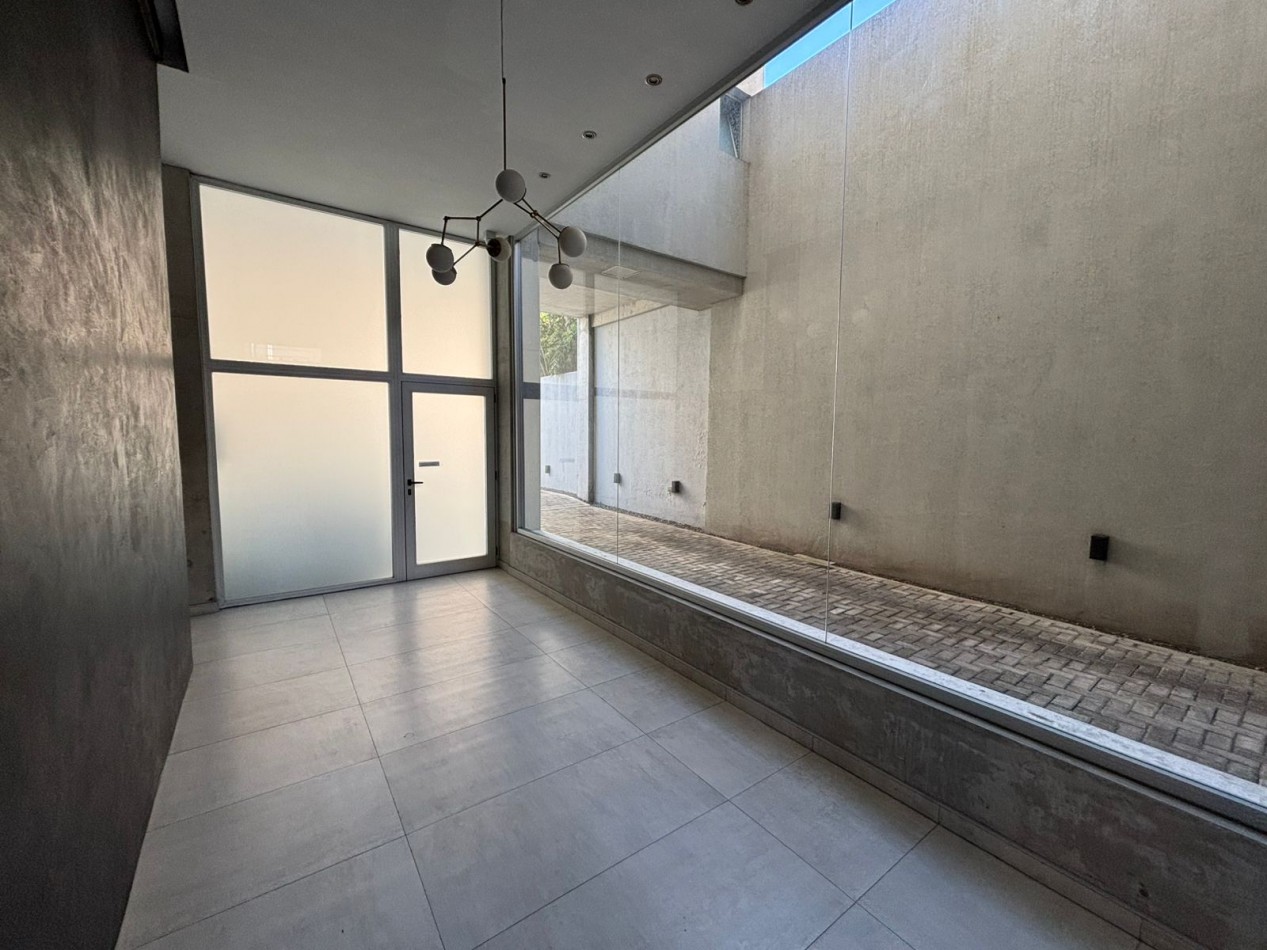 Depto. 2 ambientes divido - Centro San Martin.