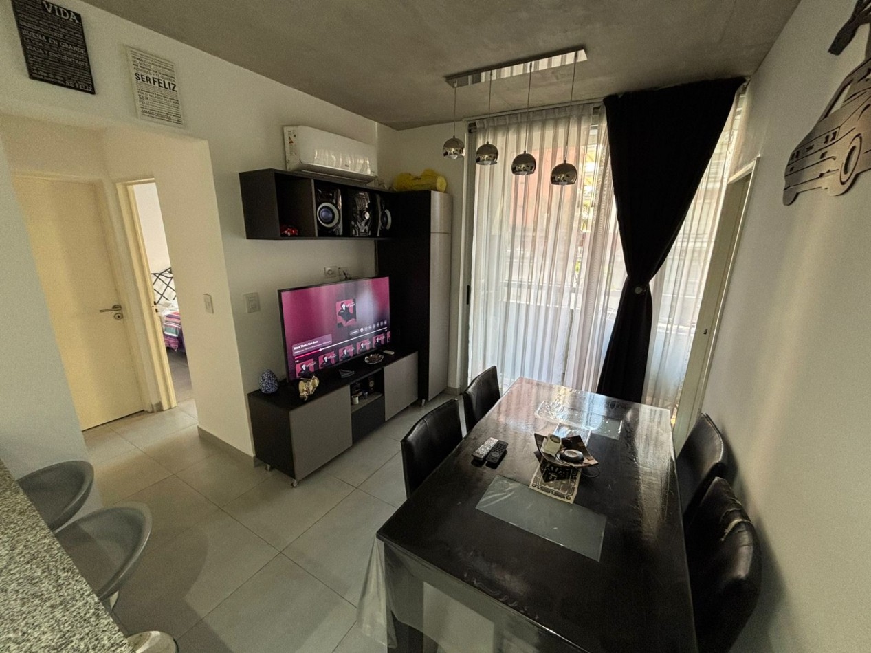 Depto. 2 ambientes divido - Centro San Martin.