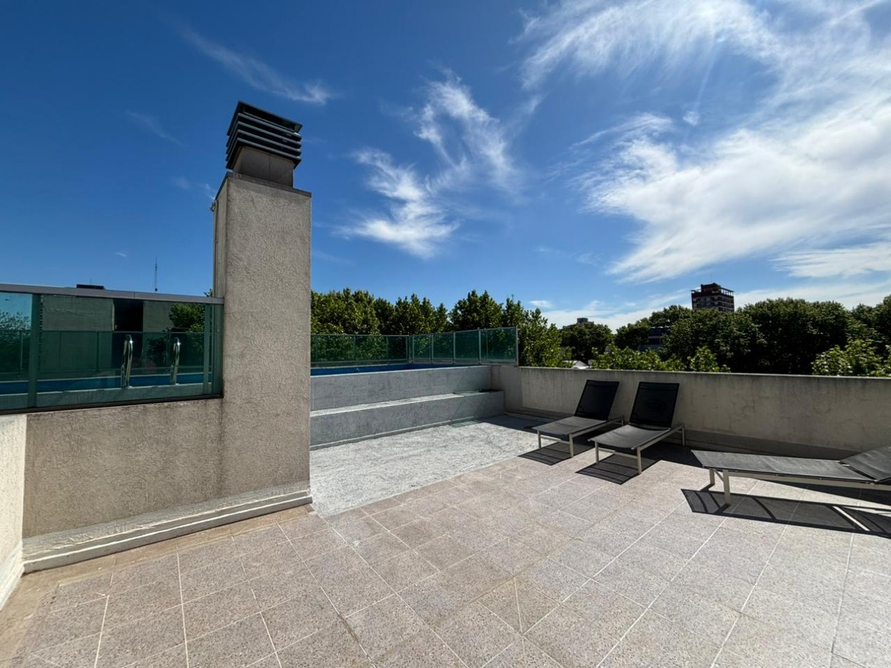 Impecable departamento de 2 ambientes con cochera cubierta - San Martin Centro