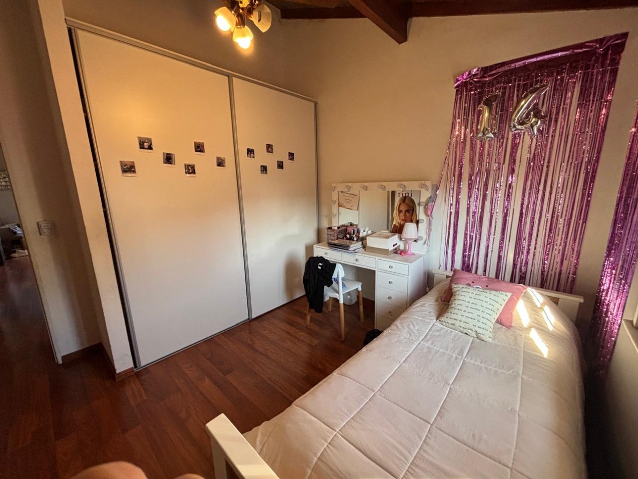 Hermosa casa de 4 ambientes en venta - Villa Lynch