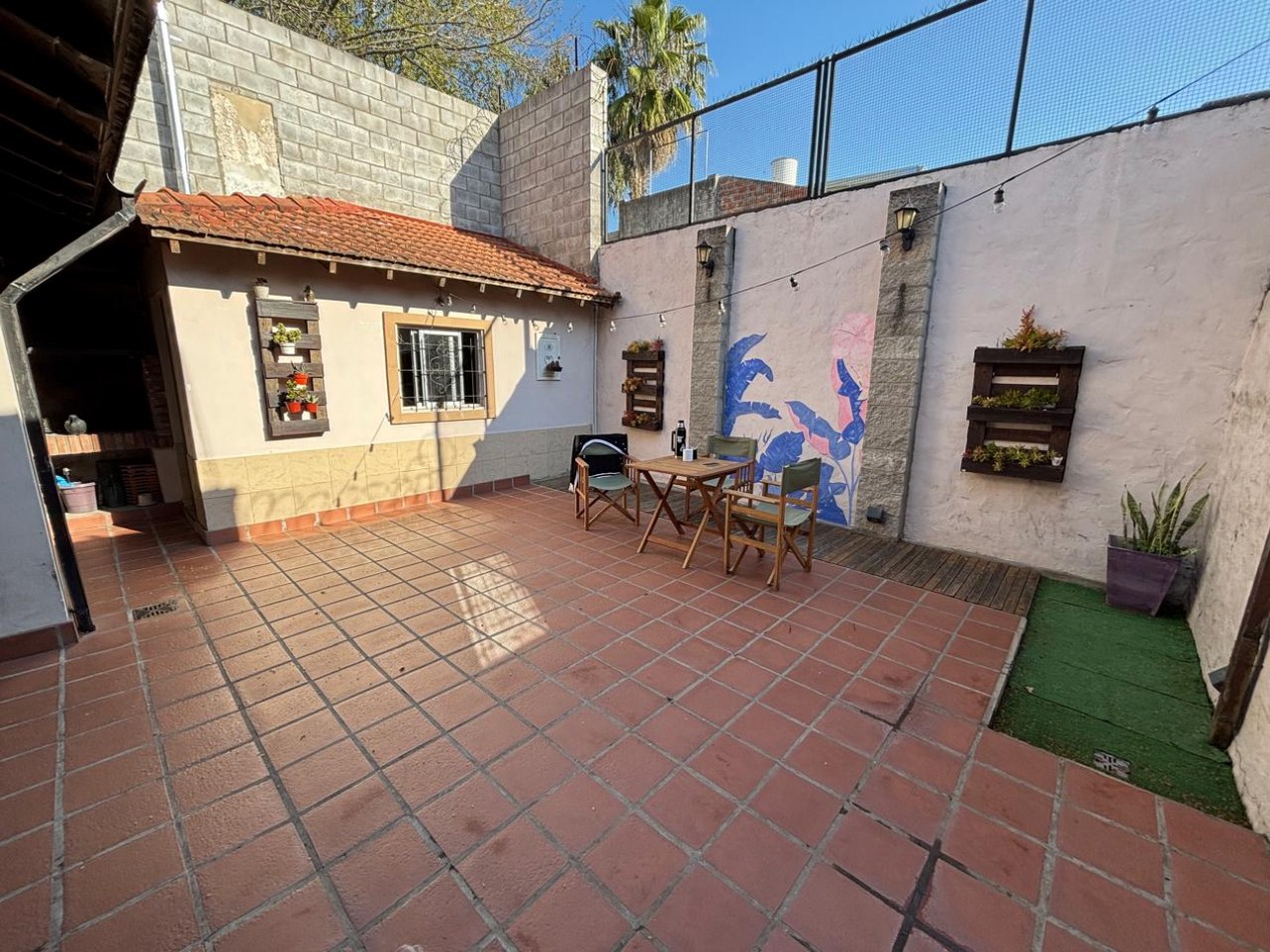 Hermosa casa de 4 ambientes en venta - Villa Lynch