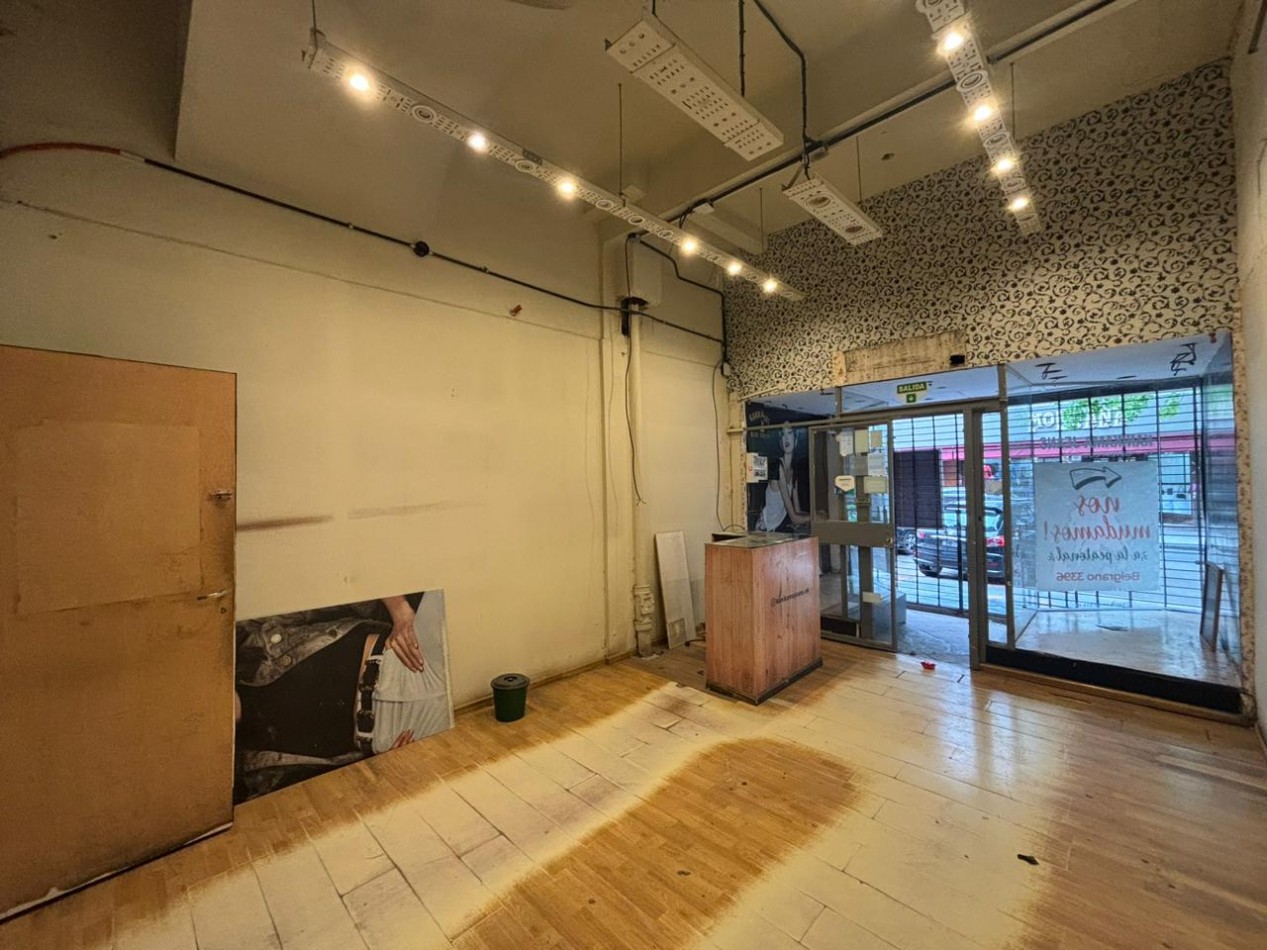Excelente local comercial en alquiler a metros peatonal Belgrano - CENTRO DE SAN MARTIN