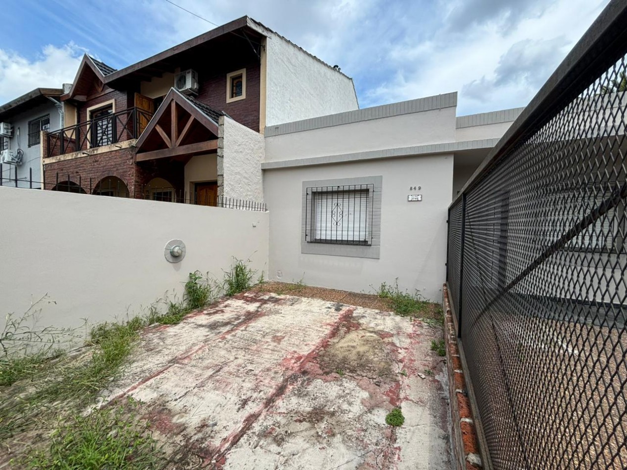 Excelente casa de 3 ambientes en alquiler - Villa Ballester