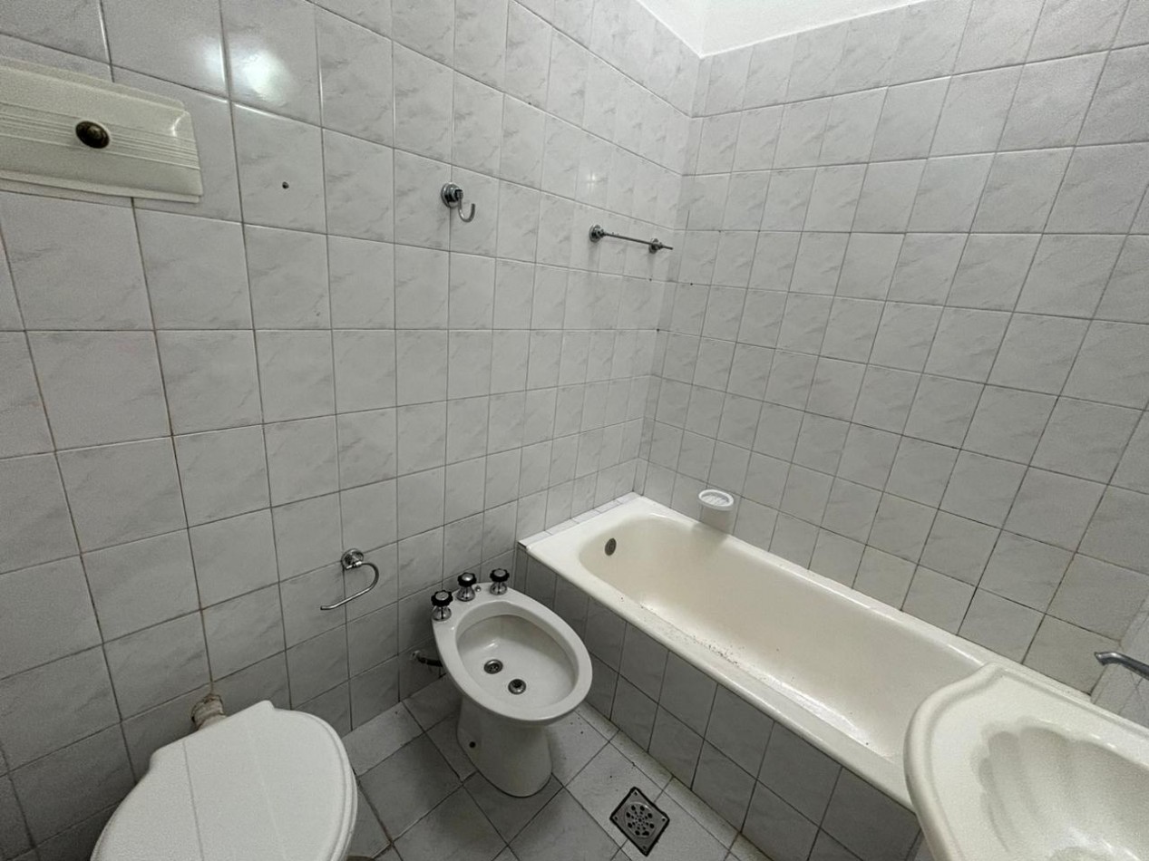 Excelente casa de 3 ambientes en alquiler - Villa Ballester