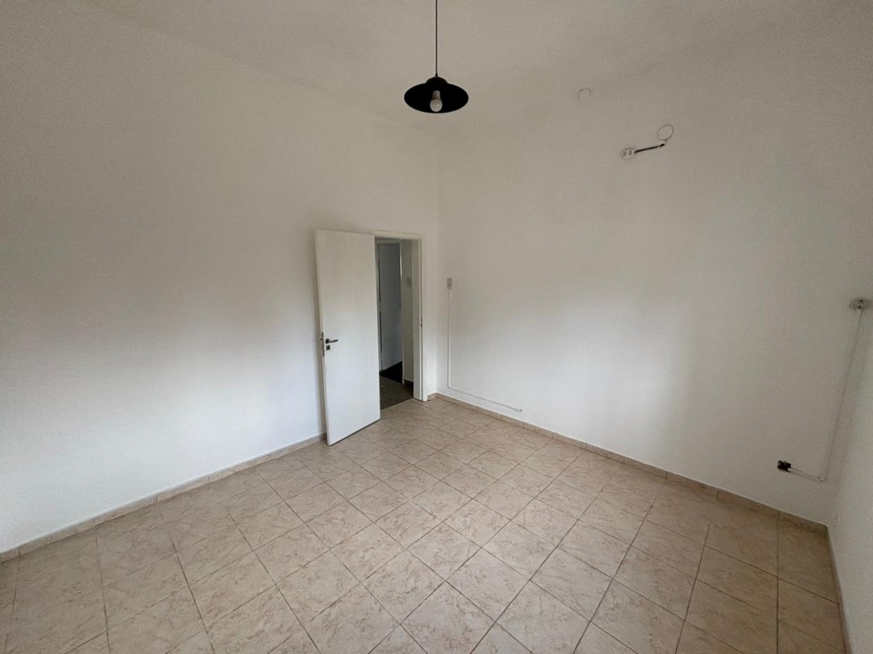 Excelente casa de 3 ambientes en alquiler - Villa Ballester