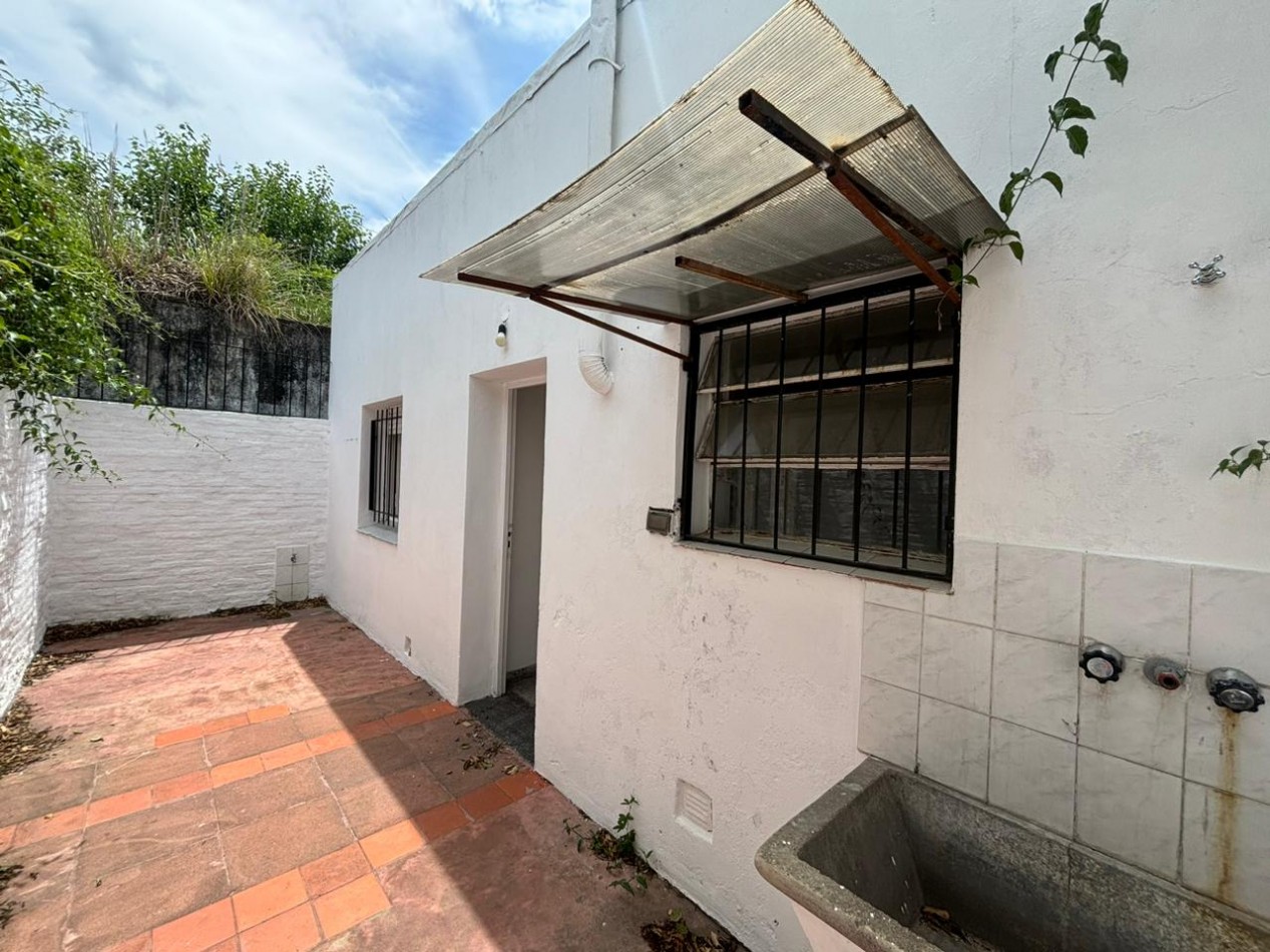 Excelente casa de 3 ambientes en alquiler - Villa Ballester