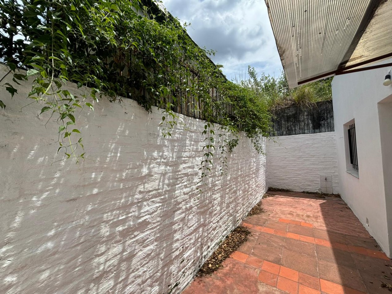 Excelente casa de 3 ambientes en alquiler - Villa Ballester