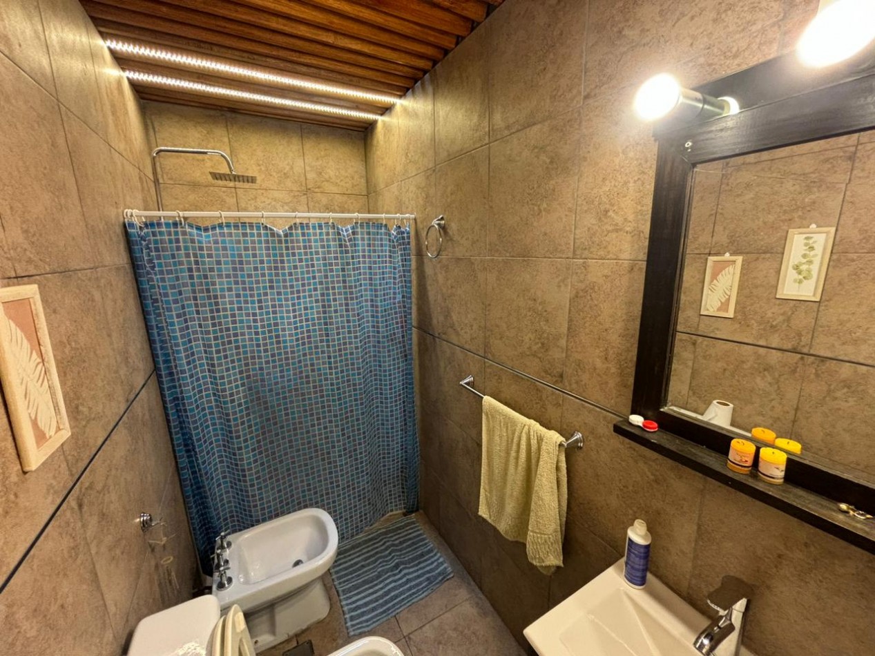 Excelente PH de 3 ambientes en venta - Villa Lynch