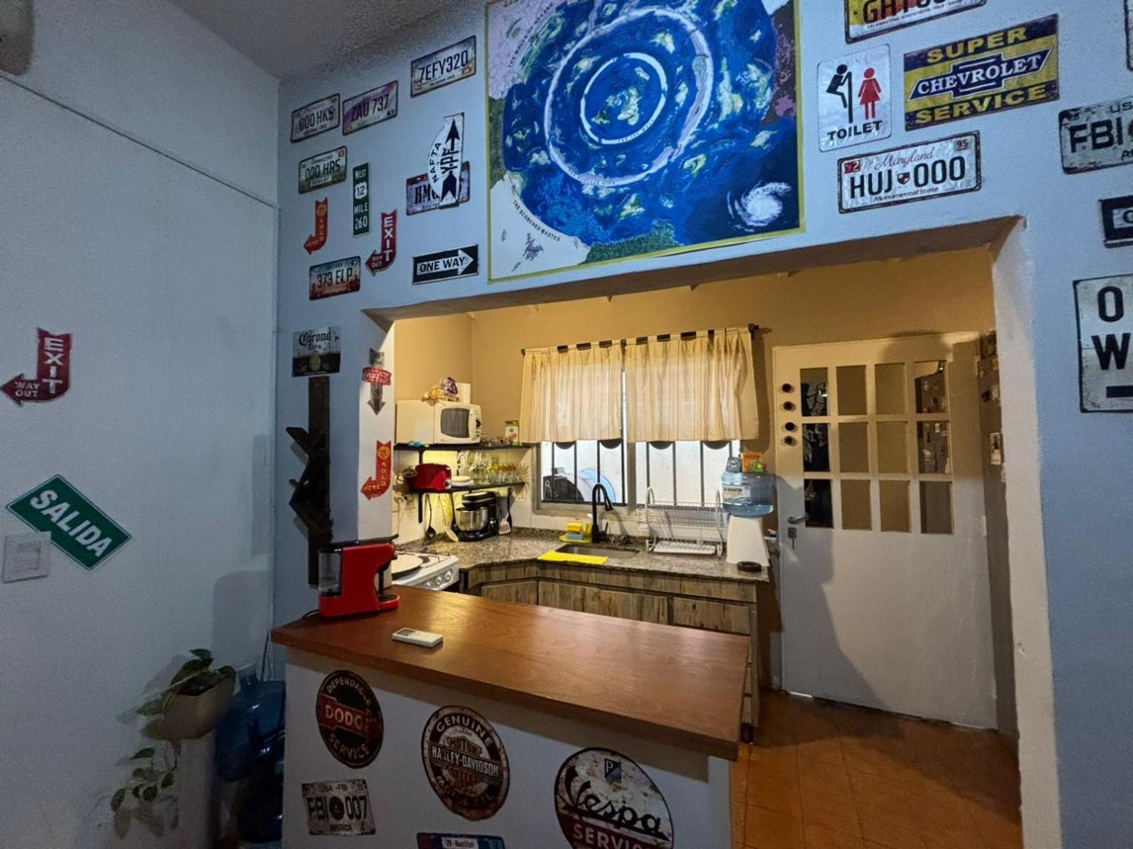 Excelente PH de 3 ambientes en venta - Villa Lynch