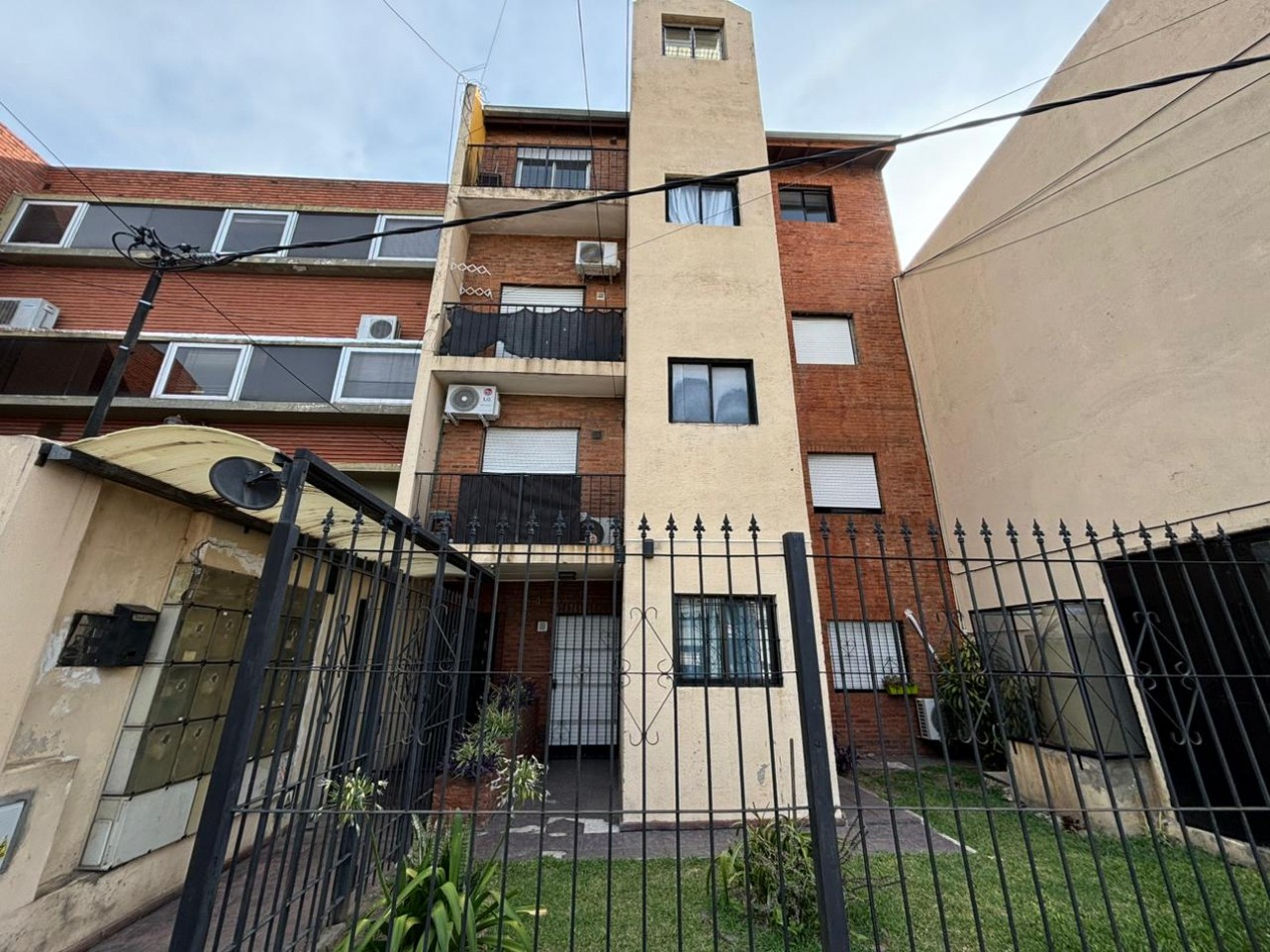 Departamento de 3 ambientes en venta - Villa Lynch