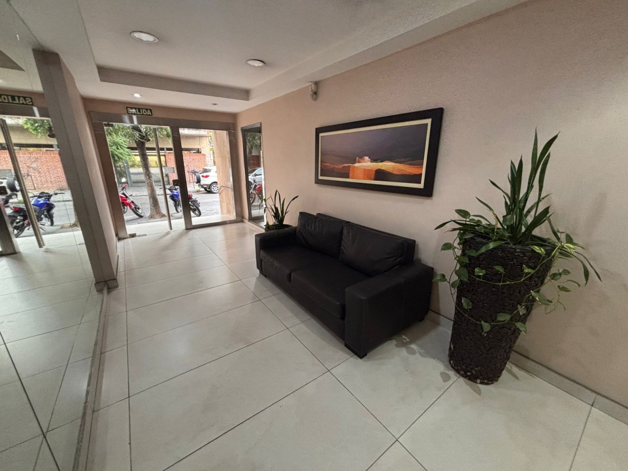 Depto. dividido - Centro San Martin 