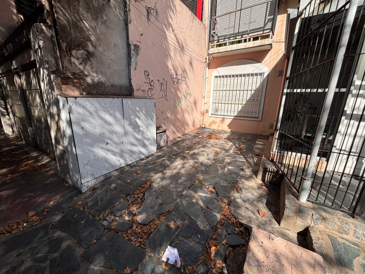 Monoambiente mas cochera - Centro San Martin