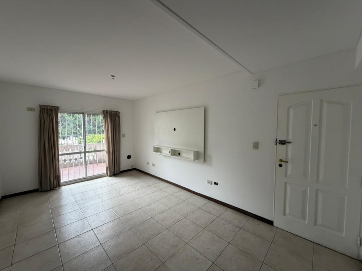 Excelente 2 ambientes con patio en alquiler - San Andres