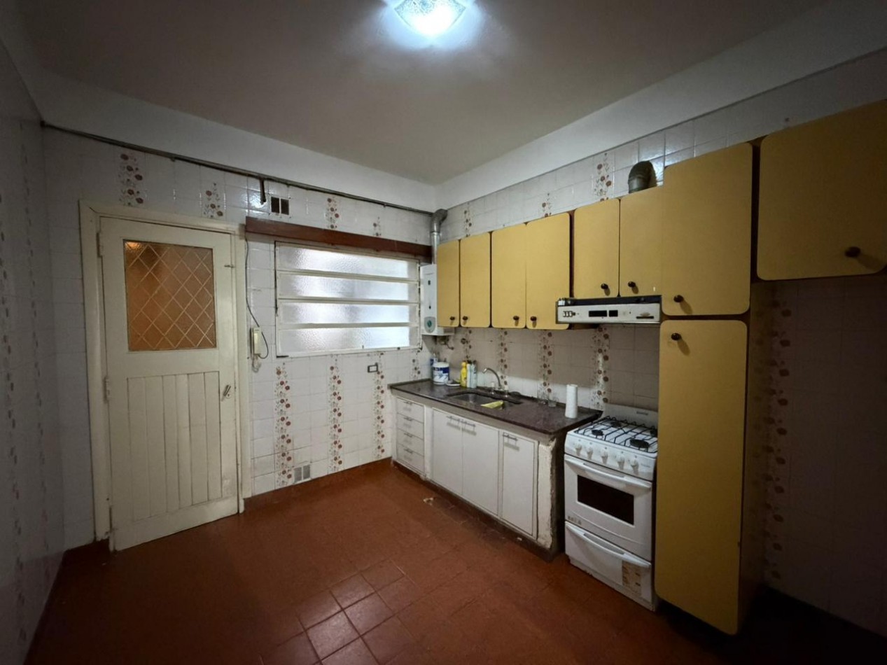 Excelente PH de 3 ambientes con patio en alquiler - Villa Urquiza