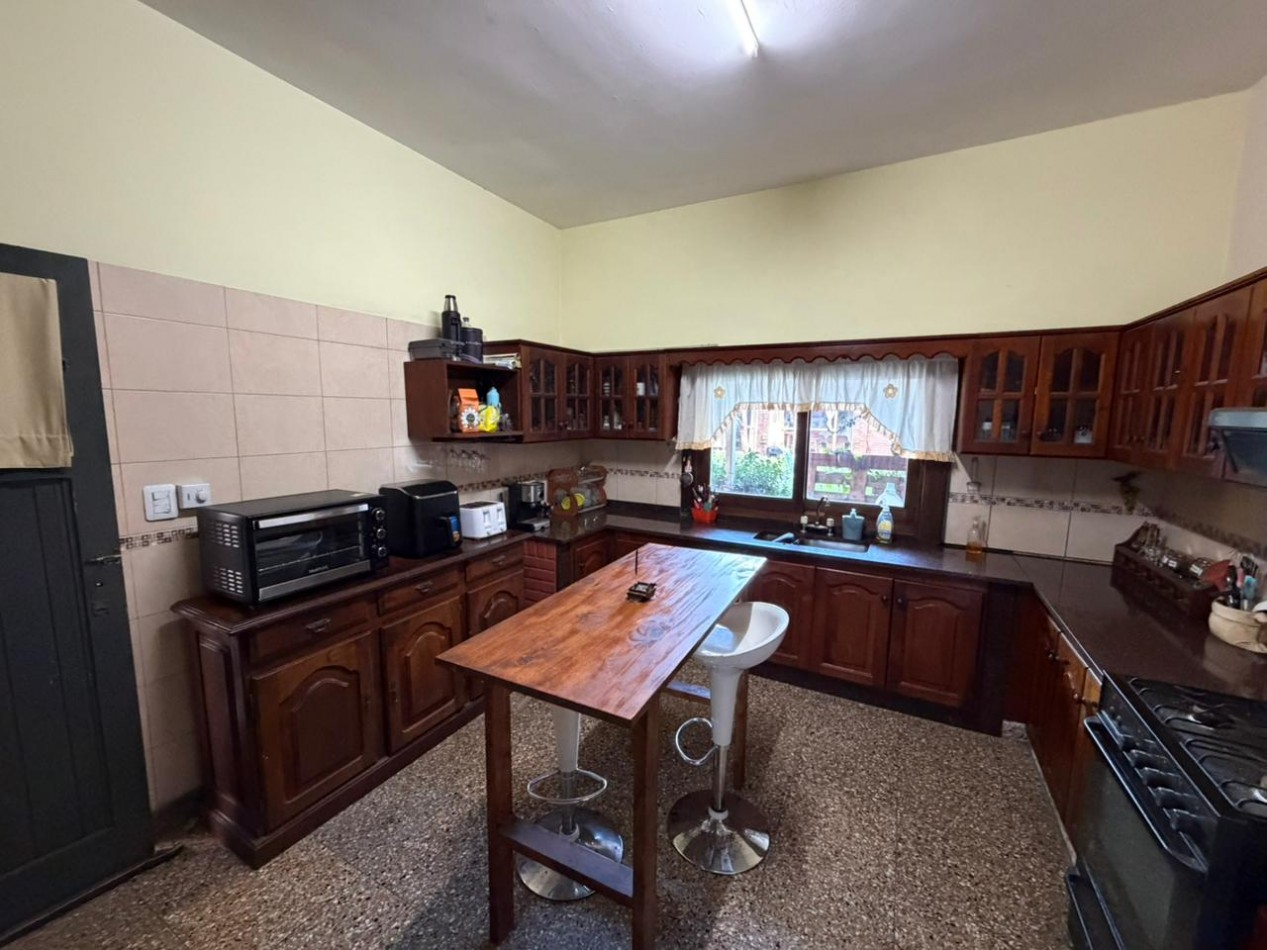 Hermosa casa de 4 ambientes en venta - San Martin