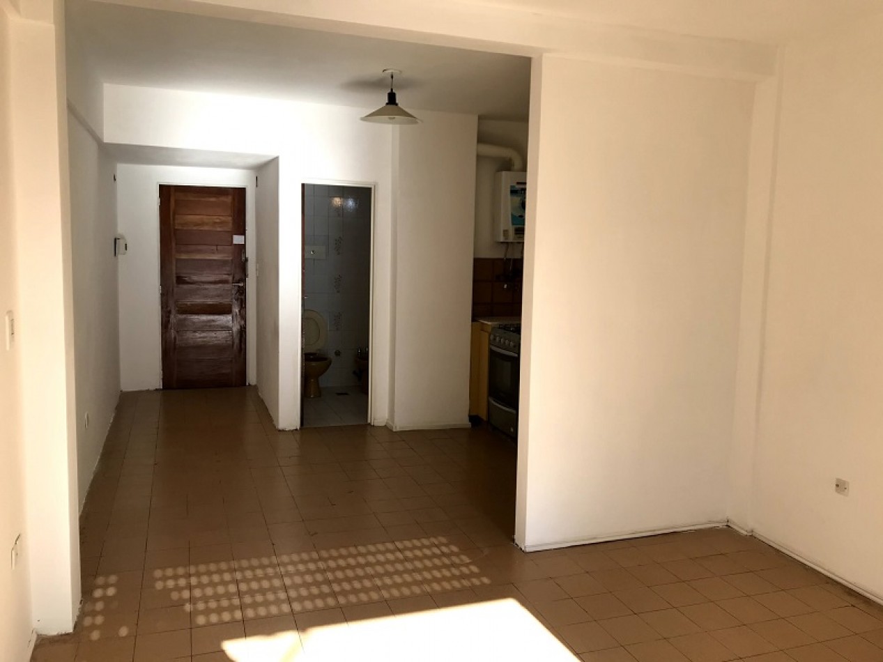 Monoambiente - Centro San Martin. 