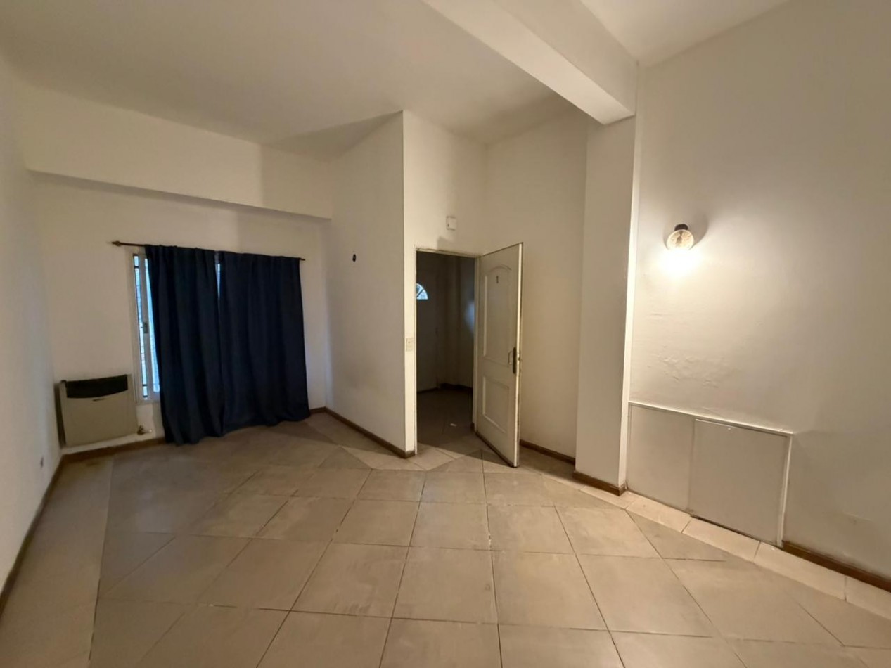 Departamento monoambiente en planta baja con espacio guardacoche - San Martin