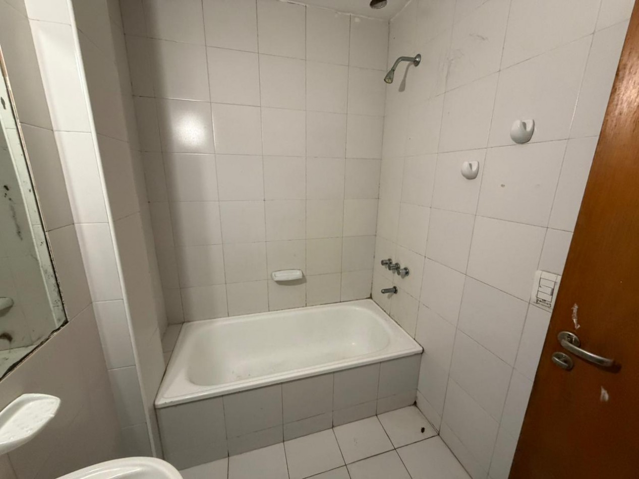 Departamento monoambiente en planta baja con espacio guardacoche - San Martin