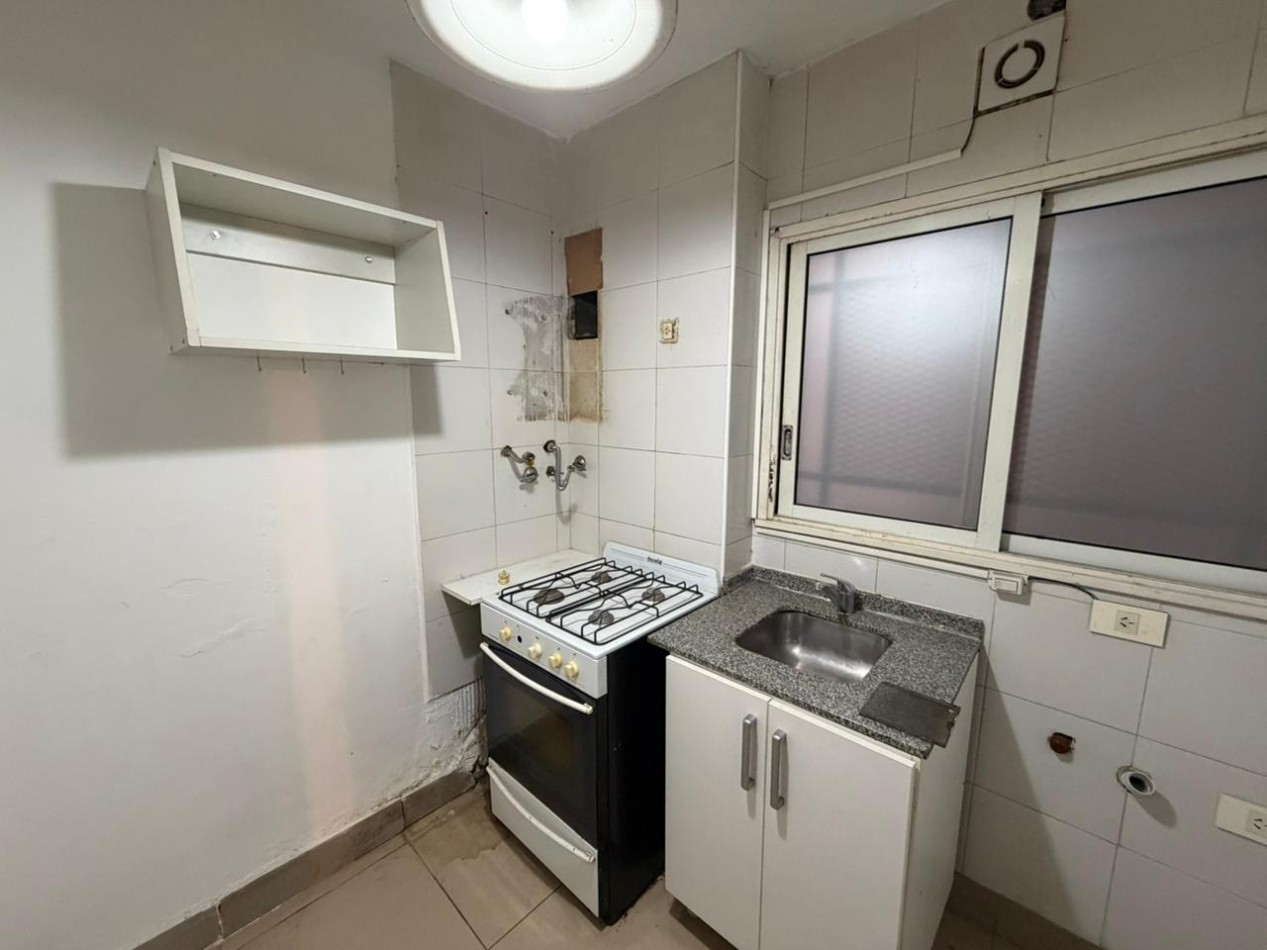 Departamento monoambiente en planta baja con espacio guardacoche - San Martin