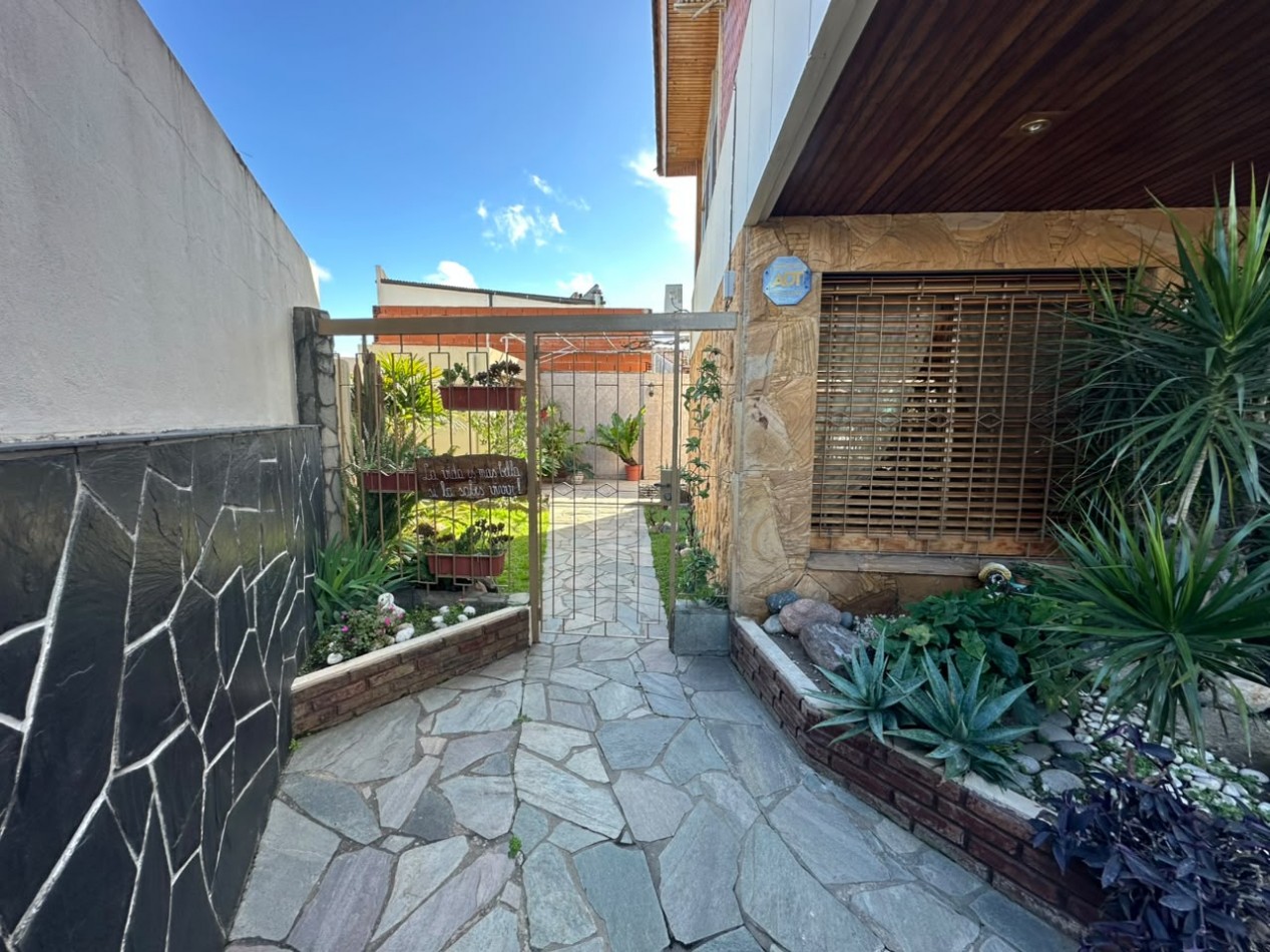 Hermosa Casa 5 Ambientes - Villa Ballester
