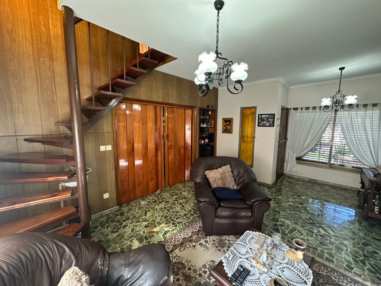 Hermosa Casa 5 Ambientes - Villa Ballester