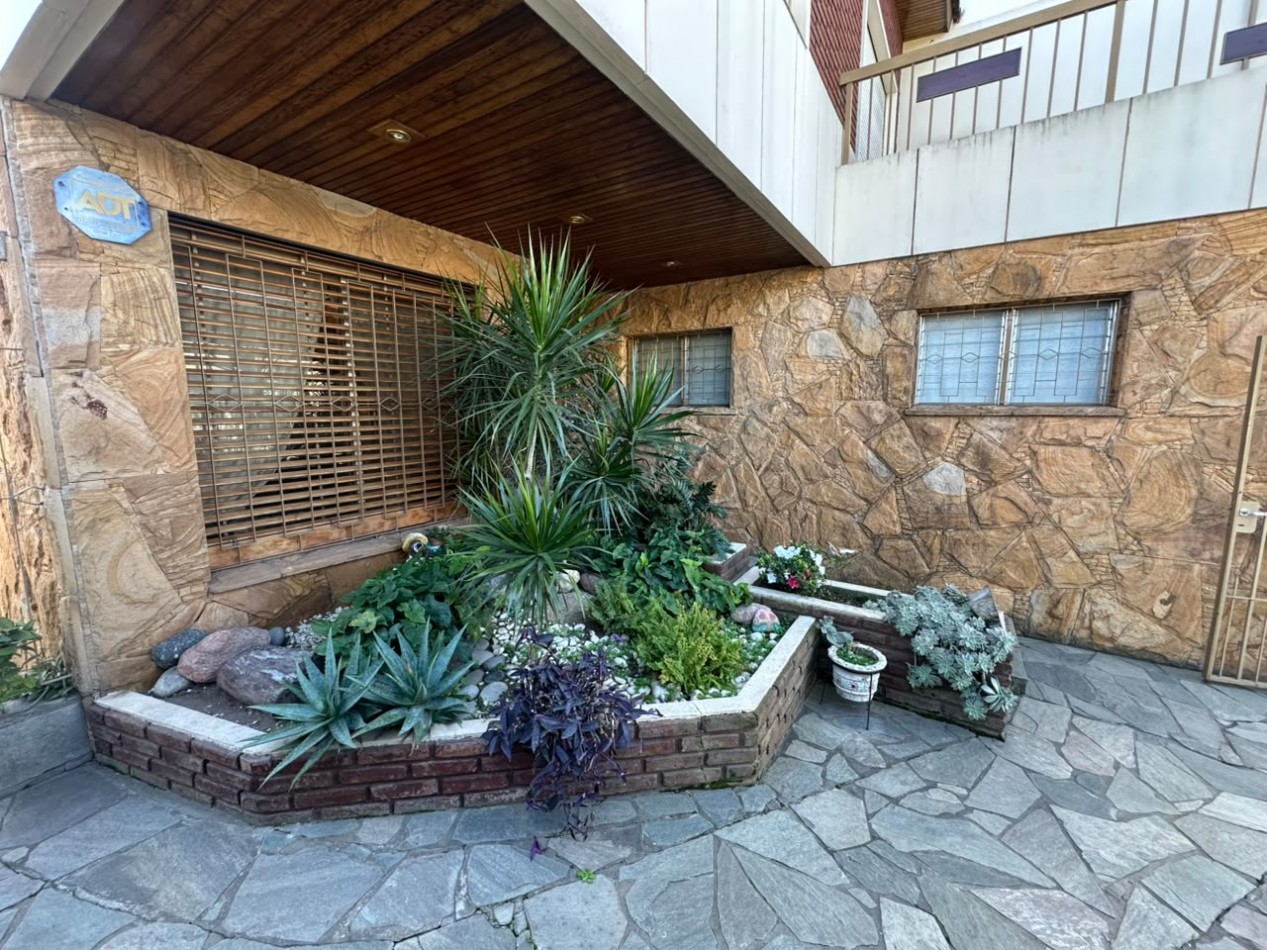 Hermosa Casa 5 Ambientes - Villa Ballester