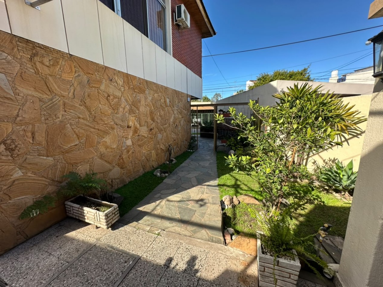 Hermosa Casa 5 Ambientes - Villa Ballester