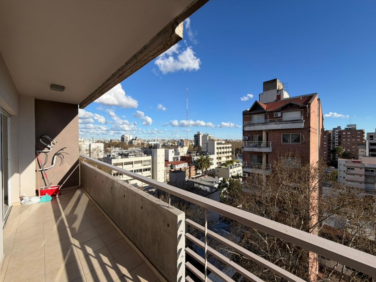 Excelente departamento de 2 ambientes con cochera - San Martin