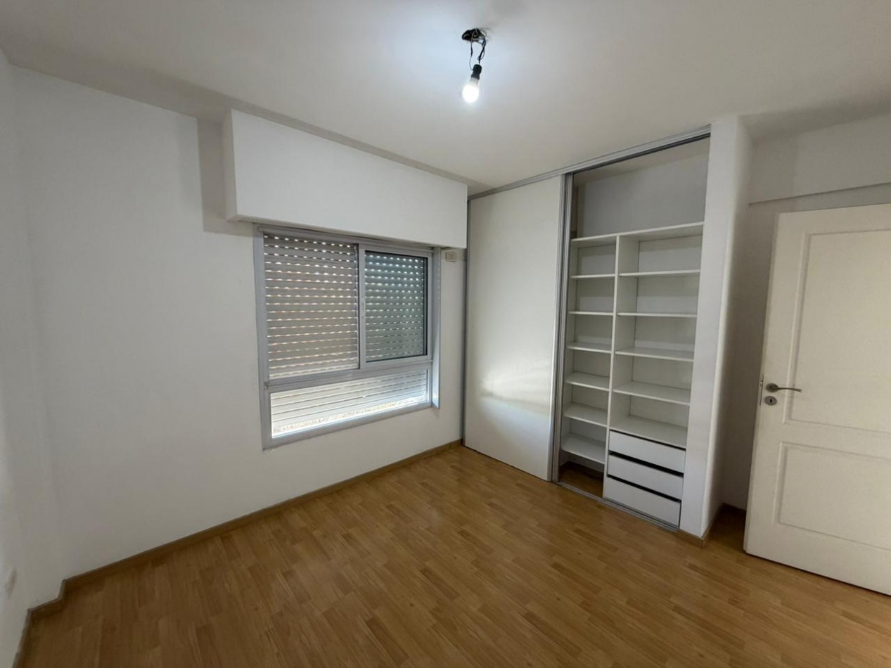 Excelente departamento de 2 ambientes con cochera - San Martin